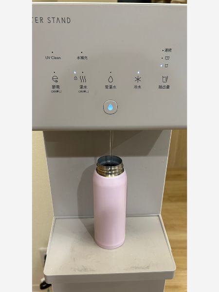 ウォータースタンド「ピュアライフ」のユーザー・青木さん(仮名・37歳女性)の利用画像。